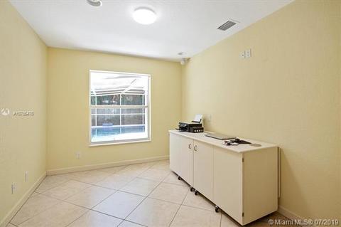 401 Douglas Dr, Jupiter, FL 33458 photo 24