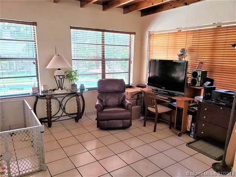 531 E 50 St, Hialeah, FL 33013 photo 21