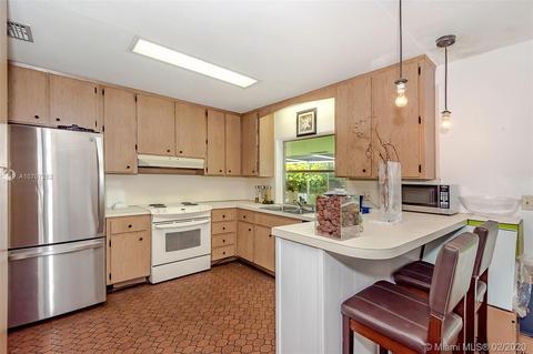 216 Buttonwood, Key Biscayne, FL 33149 photo 4