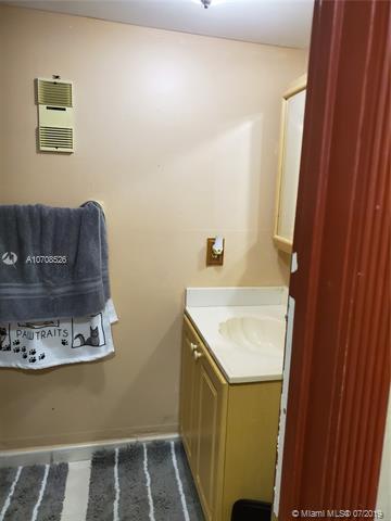Undisclosed, Hialeah, FL 33012 photo 9