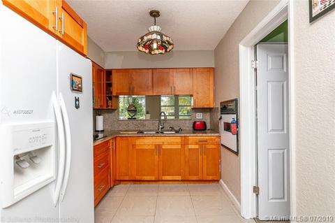1421 E River Dr, Margate, FL 33063 photo 8