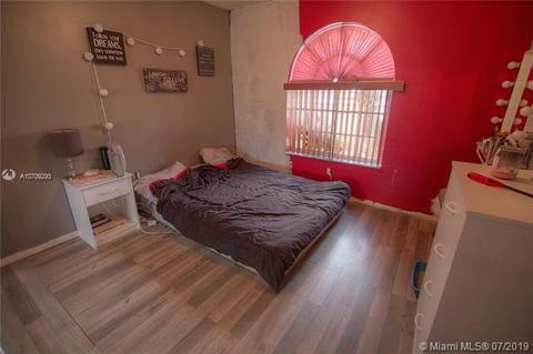 2659 W 68th Pl, Hialeah, FL 33016 photo 10