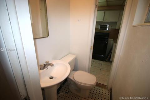 87 E 58th St, Hialeah, FL 33013 photo 12