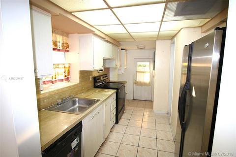 87 E 58th St, Hialeah, FL 33013 photo 4