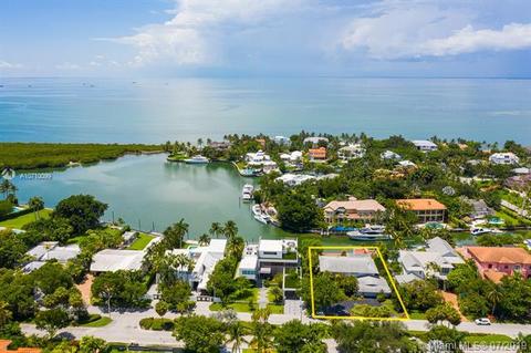 870 Harbor Dr, Key Biscayne, FL 33149 photo 2