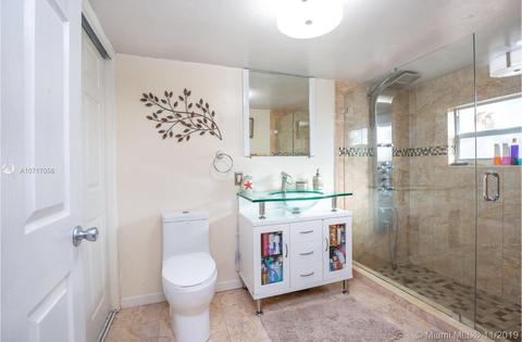 50 E 63rd St, Hialeah, FL 33013 photo 5