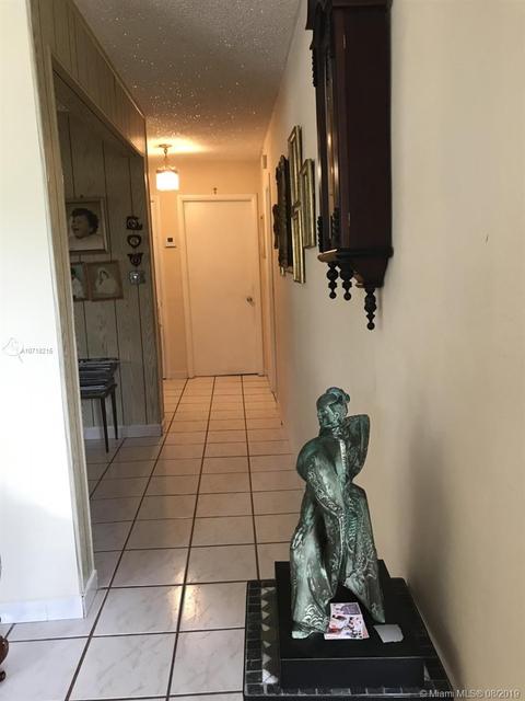 4512 E 8th Ln, Hialeah, FL 33013 photo 8