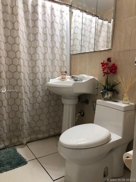 334 E 47th St, Hialeah, FL 33013 photo 5
