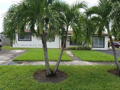 1298 W 80 St, Hialeah, FL 33014 photo 3