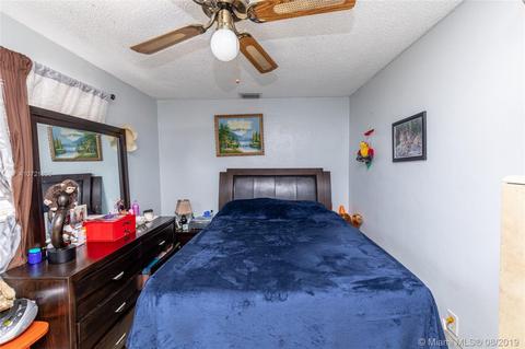 998 E 29th St, Hialeah, FL 33013 photo 9