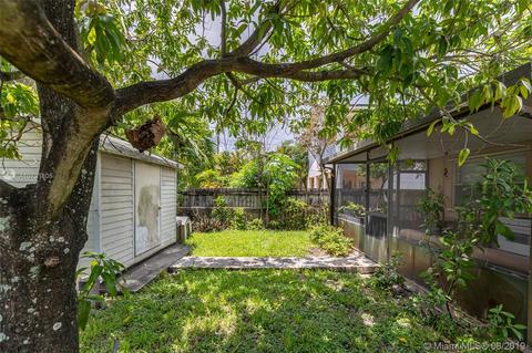 998 E 29th St, Hialeah, FL 33013 photo 28