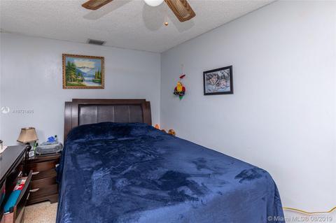 998 E 29th St, Hialeah, FL 33013 photo 10