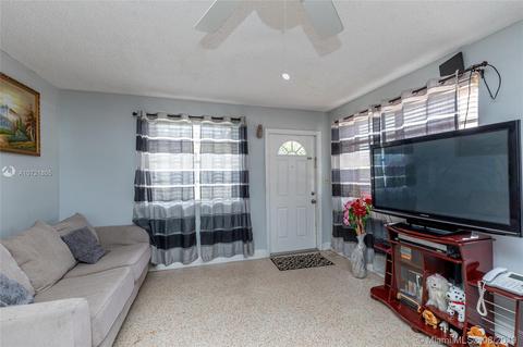 998 E 29th St, Hialeah, FL 33013 photo 4