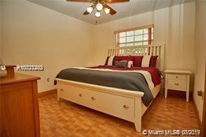 421 E 64th St, Hialeah, FL 33013 photo 9