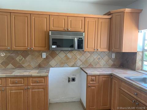 6750 W 11 Ct, Hialeah, FL 33012 photo 12