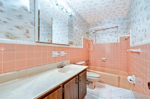 690 W 74th Pl, Hialeah, FL 33014 photo 20