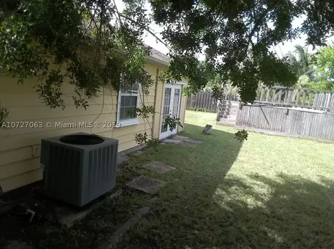 11113 E Model Cir E, Boca Raton, FL 33428 photo 5