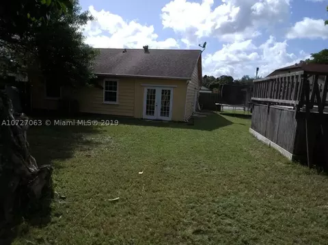 11113 E Model Cir E, Boca Raton, FL 33428 photo 7