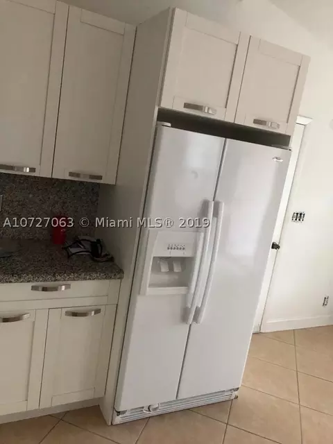 11113 E Model Cir E, Boca Raton, FL 33428 photo 9