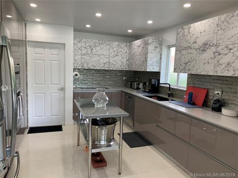 9181 Byron Ave, Surfside, FL 33154 photo 19