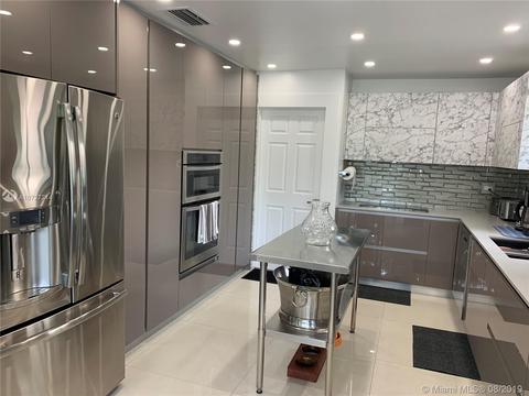 9181 Byron Ave, Surfside, FL 33154 photo 5