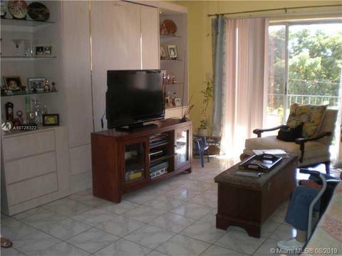 1075 W 68th St #220, Hialeah, FL 33014 photo 7