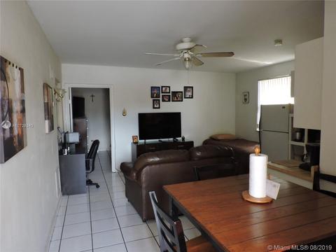 102 E 47th St, Hialeah, FL 33013 photo 10