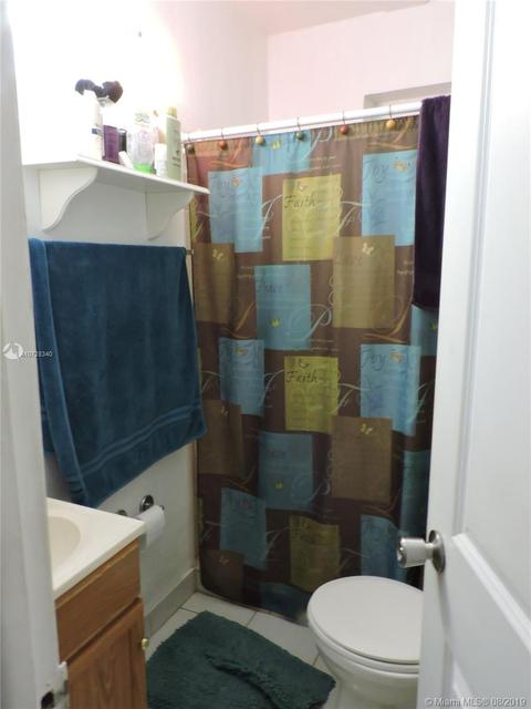 102 E 47th St, Hialeah, FL 33013 photo 15
