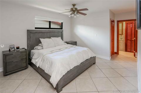 7265 W 14th Ave, Hialeah, FL 33014 photo 7