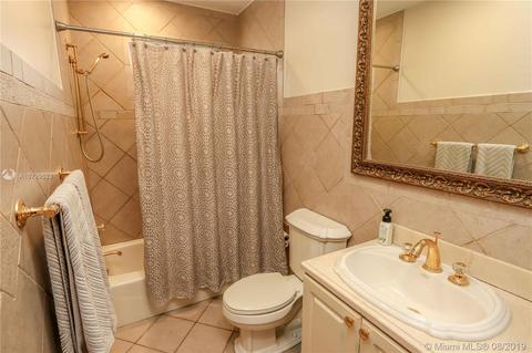 7265 W 14th Ave, Hialeah, FL 33014 photo 9