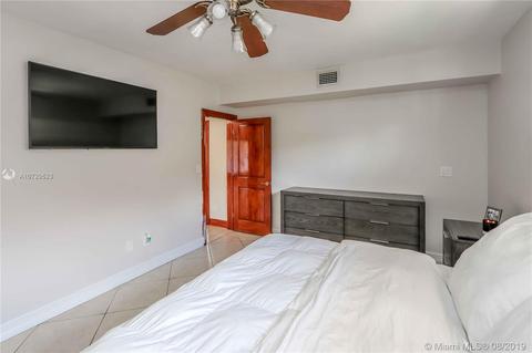 7265 W 14th Ave, Hialeah, FL 33014 photo 8