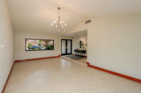 7265 W 14th Ave, Hialeah, FL 33014 photo 17