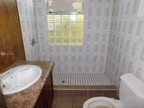 2345 E 7th Ave, Hialeah, FL 33013 photo 6