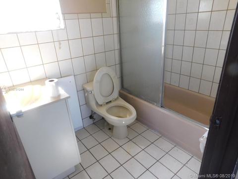 2345 E 7th Ave, Hialeah, FL 33013 photo 7