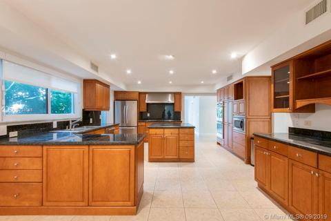 1221 Biscaya Dr, Surfside, FL 33154 photo 5