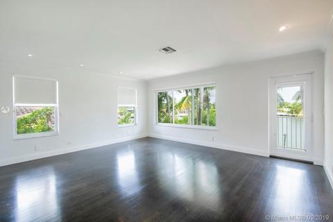 1221 Biscaya Dr, Surfside, FL 33154 photo 11