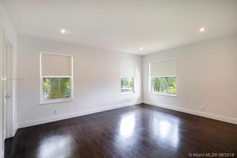 1221 Biscaya Dr, Surfside, FL 33154 photo 17