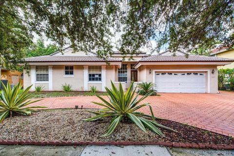 16004 NW 82nd Ct, Miami Lakes, FL 33016 photo 1