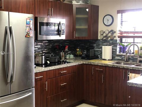 6528 W 3rd Ave, Hialeah, FL 33012 photo 2