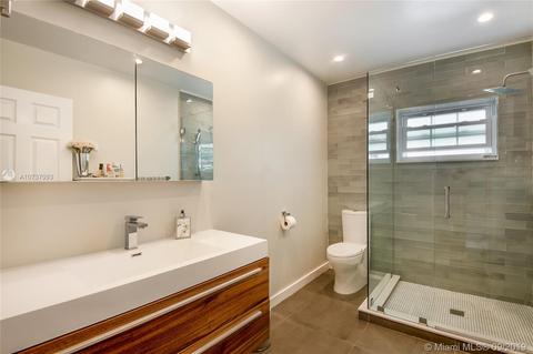 9440 Byron Ave, Surfside, FL 33154 photo 6
