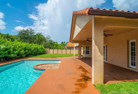 8220 NW 154th Ter, Miami Lakes, FL 33016 photo 24