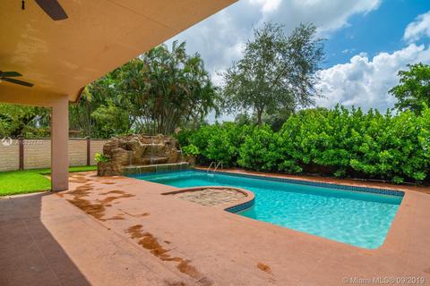 8220 NW 154th Ter, Miami Lakes, FL 33016 photo 22