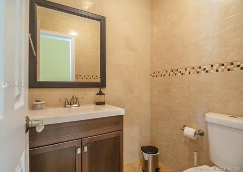 8220 NW 154th Ter, Miami Lakes, FL 33016 photo 13