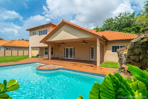 8220 NW 154th Ter, Miami Lakes, FL 33016 photo 4