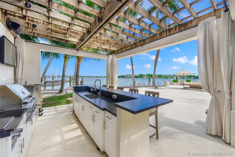  5980 N Bay Rd, Miami Beach, FL 33140 photo 21
