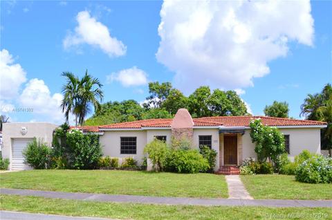 301 Circle Dr, Hialeah, FL 33010 photo 1
