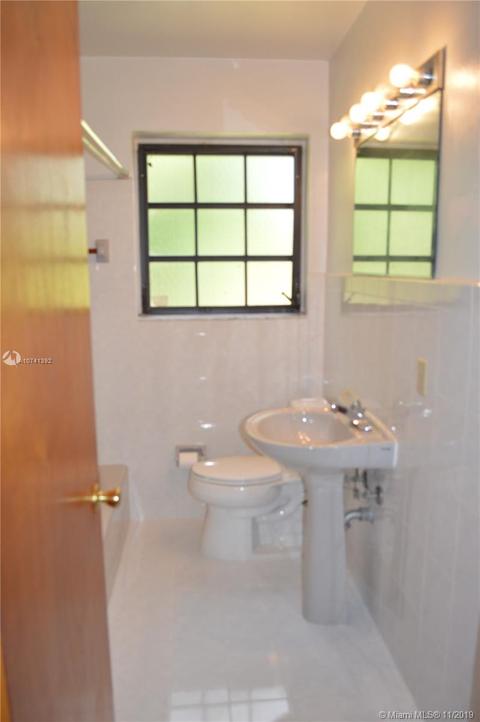 301 Circle Dr, Hialeah, FL 33010 photo 5