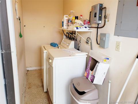 4140 E 9th Ct, Hialeah, FL 33013 photo 12