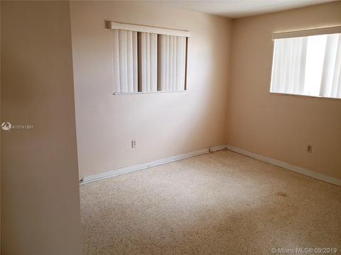 4140 E 9th Ct, Hialeah, FL 33013 photo 9