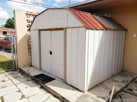 4140 E 9th Ct, Hialeah, FL 33013 photo 13